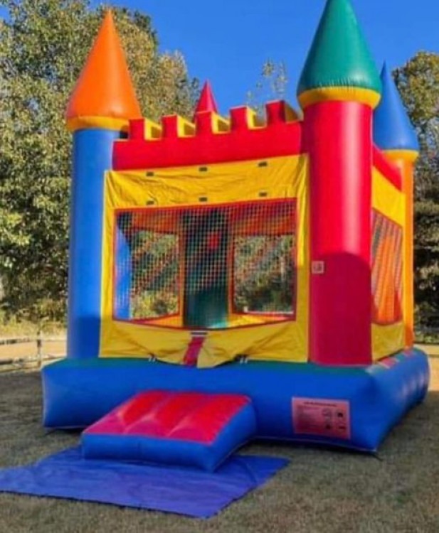 CASTLE BOUNCE HOUSE